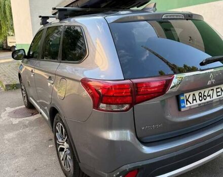 Сірий Міцубісі Аутлендер, об'ємом двигуна 2.36 л та пробігом 186 тис. км за 15500 $, фото 3 на Automoto.ua
