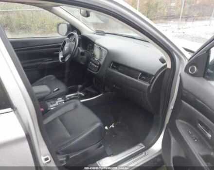 Сірий Міцубісі Аутлендер, об'ємом двигуна 2.4 л та пробігом 87 тис. км за 3000 $, фото 9 на Automoto.ua