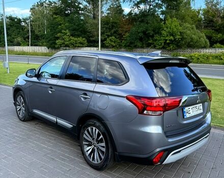 Серый Мицубиси Аутлендер, объемом двигателя 2.4 л и пробегом 139 тыс. км за 18900 $, фото 5 на Automoto.ua