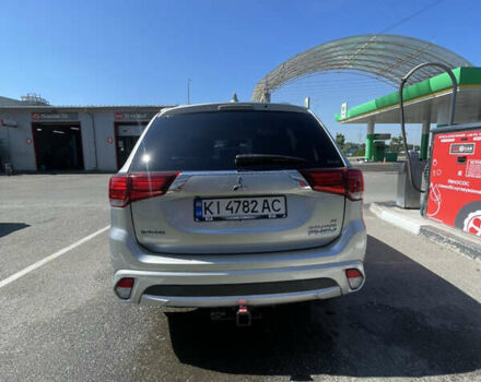 Серый Мицубиси Аутлендер, объемом двигателя 2 л и пробегом 176 тыс. км за 19900 $, фото 10 на Automoto.ua