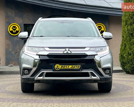 Сірий Міцубісі Аутлендер, об'ємом двигуна 3 л та пробігом 156 тис. км за 18500 $, фото 1 на Automoto.ua