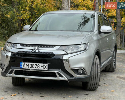 Міцубісі Аутлендер 2018 у Житомирі на Automoto.ua Сірий Міцубісі Аутлендер, об'ємом двигуна 2.36 л та пробігом 130 тис. км за 16750 $, фото 2 на Automoto.ua
