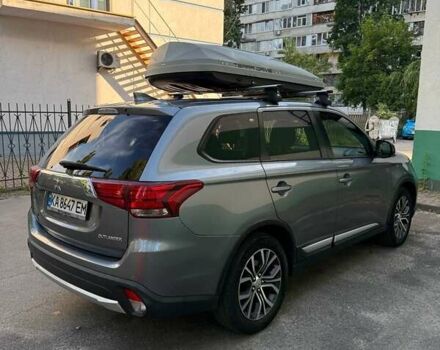 Сірий Міцубісі Аутлендер, об'ємом двигуна 2.36 л та пробігом 186 тис. км за 15500 $, фото 2 на Automoto.ua