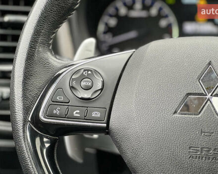 Сірий Міцубісі Аутлендер, об'ємом двигуна 3 л та пробігом 156 тис. км за 18500 $, фото 11 на Automoto.ua