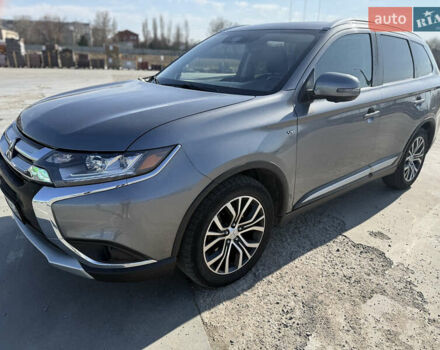 Сірий Міцубісі Аутлендер, об'ємом двигуна 3 л та пробігом 190 тис. км за 17100 $, фото 3 на Automoto.ua