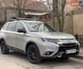 Серый Мицубиси Аутлендер, объемом двигателя 2.36 л и пробегом 38 тыс. км за 17800 $, фото 1 на Automoto.ua