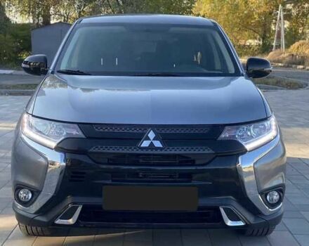 Сірий Міцубісі Аутлендер, об'ємом двигуна 2.4 л та пробігом 133 тис. км за 14000 $, фото 1 на Automoto.ua