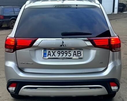 Серый Мицубиси Аутлендер, объемом двигателя 2.4 л и пробегом 115 тыс. км за 17000 $, фото 4 на Automoto.ua