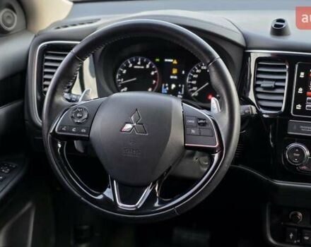 Мицубиси Аутлендер 2019 в Киеве на Automoto.ua Серый Мицубиси Аутлендер, объемом двигателя 2.4 л и пробегом 73 тыс. км за 20999 $, фото 17 на Automoto.ua