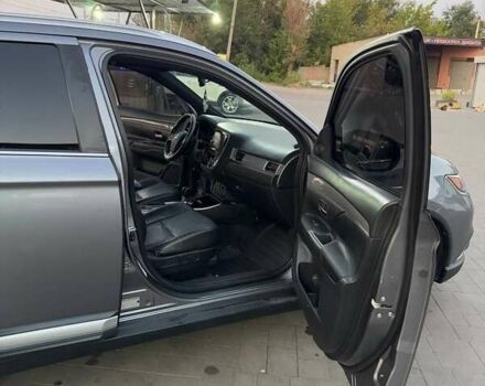 Міцубісі Аутлендер 2019 у Кривому Розі на Automoto.ua Сірий Міцубісі Аутлендер, об'ємом двигуна 2.4 л та пробігом 80 тис. км за 19100 $, фото 3 на Automoto.ua