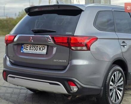 Мицубиси Аутлендер 2019 в Киеве на Automoto.ua Серый Мицубиси Аутлендер, объемом двигателя 2.4 л и пробегом 73 тыс. км за 20999 $, фото 12 на Automoto.ua