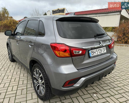 Серый Мицубиси Аутлендер, объемом двигателя 2 л и пробегом 45 тыс. км за 14000 $, фото 12 на Automoto.ua