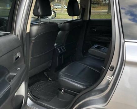 Серый Мицубиси Аутлендер, объемом двигателя 2.36 л и пробегом 155 тыс. км за 17500 $, фото 10 на Automoto.ua