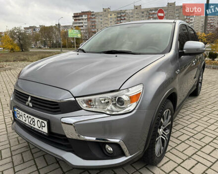 Серый Мицубиси Аутлендер, объемом двигателя 2 л и пробегом 45 тыс. км за 14000 $, фото 15 на Automoto.ua