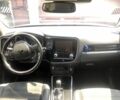 Серый Мицубиси Аутлендер, объемом двигателя 2.4 л и пробегом 130 тыс. км за 17000 $, фото 5 на Automoto.ua