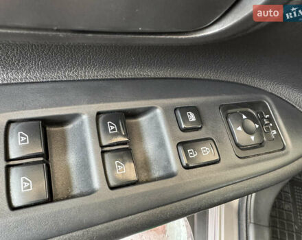 Серый Мицубиси Аутлендер, объемом двигателя 2 л и пробегом 137 тыс. км за 16500 $, фото 13 на Automoto.ua