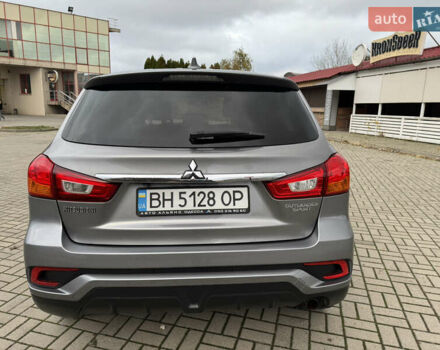 Серый Мицубиси Аутлендер, объемом двигателя 2 л и пробегом 45 тыс. км за 14000 $, фото 11 на Automoto.ua