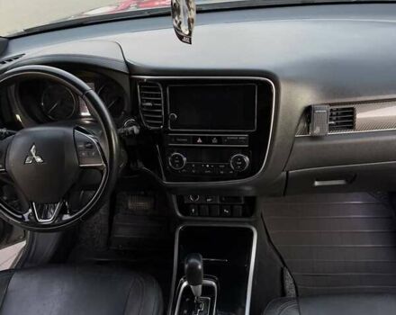 Міцубісі Аутлендер 2019 у Кривому Розі на Automoto.ua Сірий Міцубісі Аутлендер, об'ємом двигуна 2.4 л та пробігом 80 тис. км за 19100 $, фото 6 на Automoto.ua