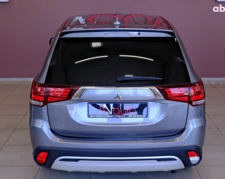 Сірий Міцубісі Аутлендер, об'ємом двигуна 2 л та пробігом 48 тис. км за 15900 $, фото 5 на Automoto.ua