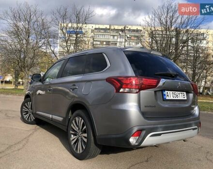 Серый Мицубиси Аутлендер, объемом двигателя 2.36 л и пробегом 155 тыс. км за 17500 $, фото 6 на Automoto.ua