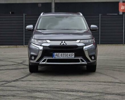 Мицубиси Аутлендер 2019 в Киеве на Automoto.ua Серый Мицубиси Аутлендер, объемом двигателя 2.4 л и пробегом 73 тыс. км за 20999 $, фото 1 на Automoto.ua