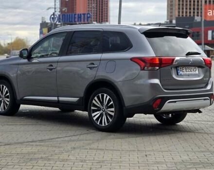 Мицубиси Аутлендер 2019 в Киеве на Automoto.ua Серый Мицубиси Аутлендер, объемом двигателя 2.4 л и пробегом 73 тыс. км за 20999 $, фото 9 на Automoto.ua