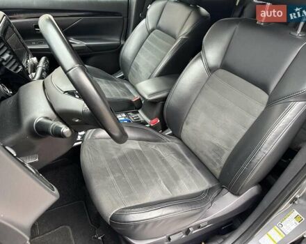 Сірий Міцубісі Аутлендер, об'ємом двигуна 2.4 л та пробігом 131 тис. км за 17440 $, фото 22 на Automoto.ua