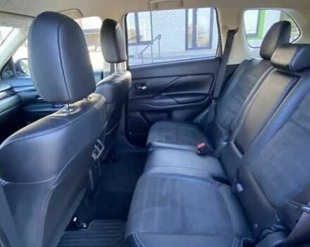 Сірий Міцубісі Аутлендер, об'ємом двигуна 2.4 л та пробігом 133 тис. км за 14000 $, фото 7 на Automoto.ua