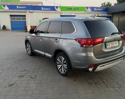 Міцубісі Аутлендер 2019 у Кривому Розі на Automoto.ua Сірий Міцубісі Аутлендер, об'ємом двигуна 2.4 л та пробігом 80 тис. км за 19100 $, фото 2 на Automoto.ua