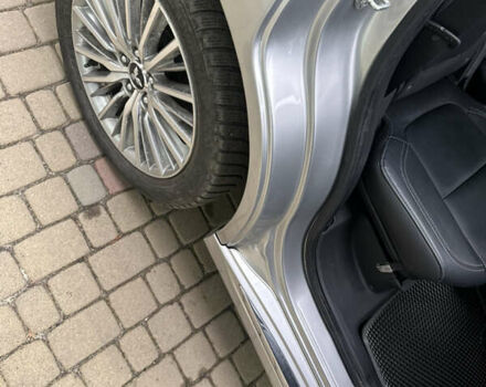 Серый Мицубиси Аутлендер, объемом двигателя 2 л и пробегом 80 тыс. км за 21800 $, фото 12 на Automoto.ua