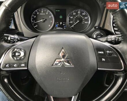 Серый Мицубиси Аутлендер, объемом двигателя 2.36 л и пробегом 155 тыс. км за 17500 $, фото 16 на Automoto.ua