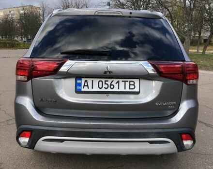 Серый Мицубиси Аутлендер, объемом двигателя 2.36 л и пробегом 155 тыс. км за 17500 $, фото 5 на Automoto.ua