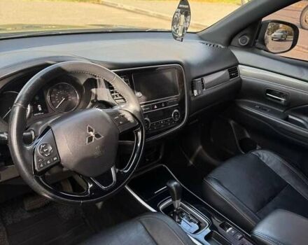 Міцубісі Аутлендер 2019 у Кривому Розі на Automoto.ua Сірий Міцубісі Аутлендер, об'ємом двигуна 2.4 л та пробігом 80 тис. км за 19100 $, фото 16 на Automoto.ua