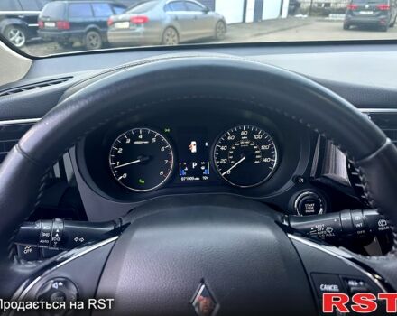 Серый Мицубиси Аутлендер, объемом двигателя 2.4 л и пробегом 115 тыс. км за 17000 $, фото 6 на Automoto.ua