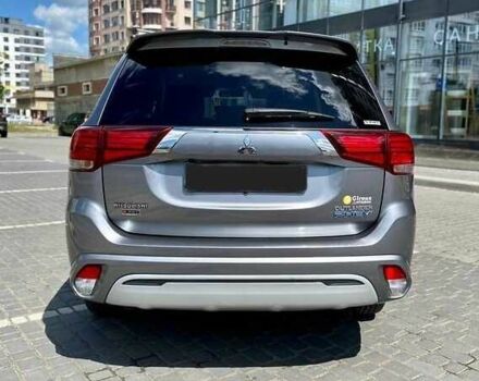 Сірий Міцубісі Аутлендер, об'ємом двигуна 2 л та пробігом 81 тис. км за 21000 $, фото 6 на Automoto.ua