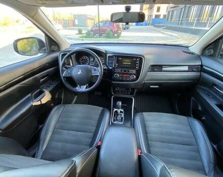 Сірий Міцубісі Аутлендер, об'ємом двигуна 2.4 л та пробігом 133 тис. км за 14000 $, фото 5 на Automoto.ua