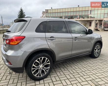 Серый Мицубиси Аутлендер, объемом двигателя 2 л и пробегом 45 тыс. км за 14000 $, фото 9 на Automoto.ua