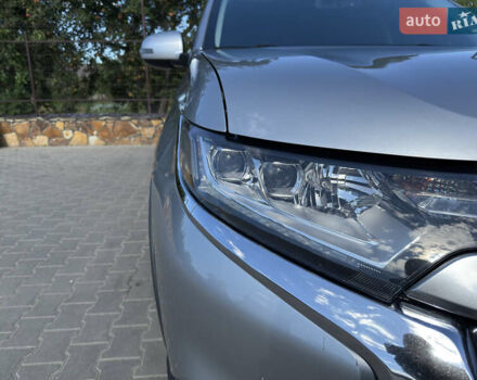 Серый Мицубиси Аутлендер, объемом двигателя 2.36 л и пробегом 123 тыс. км за 22000 $, фото 7 на Automoto.ua