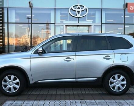 Серый Мицубиси Аутлендер, объемом двигателя 2 л и пробегом 92 тыс. км за 17981 $, фото 2 на Automoto.ua