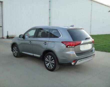 Серый Мицубиси Аутлендер, объемом двигателя 2.4 л и пробегом 42 тыс. км за 10400 $, фото 4 на Automoto.ua