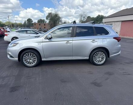 Серый Мицубиси Аутлендер, объемом двигателя 2 л и пробегом 46 тыс. км за 19800 $, фото 2 на Automoto.ua