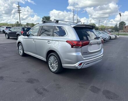 Серый Мицубиси Аутлендер, объемом двигателя 2 л и пробегом 46 тыс. км за 19800 $, фото 5 на Automoto.ua