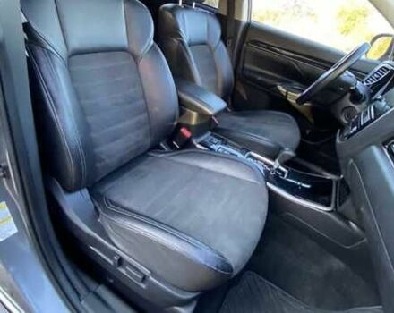 Сірий Міцубісі Аутлендер, об'ємом двигуна 2.4 л та пробігом 133 тис. км за 14000 $, фото 6 на Automoto.ua