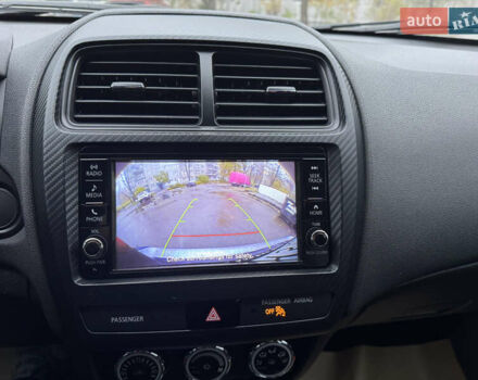 Серый Мицубиси Аутлендер, объемом двигателя 2 л и пробегом 45 тыс. км за 14000 $, фото 28 на Automoto.ua