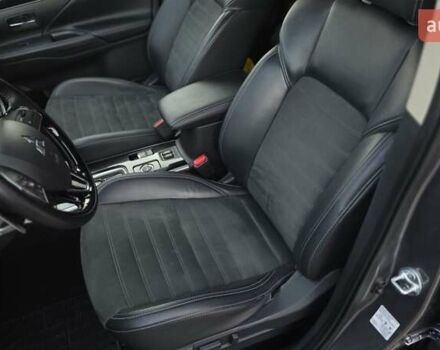 Мицубиси Аутлендер 2019 в Киеве на Automoto.ua Серый Мицубиси Аутлендер, объемом двигателя 2.4 л и пробегом 73 тыс. км за 20999 $, фото 27 на Automoto.ua