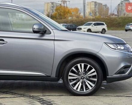 Мицубиси Аутлендер 2019 в Киеве на Automoto.ua Серый Мицубиси Аутлендер, объемом двигателя 2.4 л и пробегом 73 тыс. км за 20999 $, фото 16 на Automoto.ua