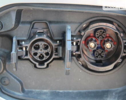 Сірий Міцубісі Аутлендер, об'ємом двигуна 2 л та пробігом 105 тис. км за 26900 $, фото 60 на Automoto.ua