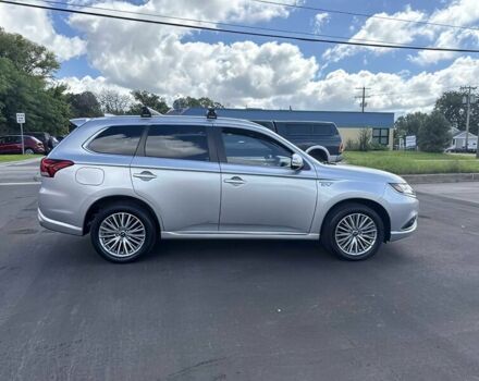 Серый Мицубиси Аутлендер, объемом двигателя 2 л и пробегом 46 тыс. км за 19800 $, фото 6 на Automoto.ua