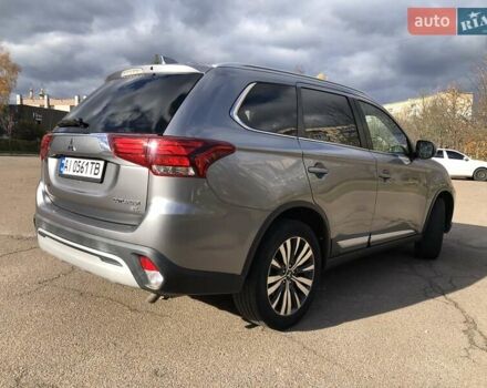 Серый Мицубиси Аутлендер, объемом двигателя 2.36 л и пробегом 155 тыс. км за 17500 $, фото 4 на Automoto.ua