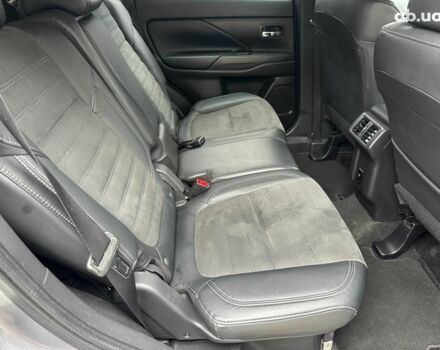 Серый Мицубиси Аутлендер, объемом двигателя 2.4 л и пробегом 131 тыс. км за 17440 $, фото 14 на Automoto.ua